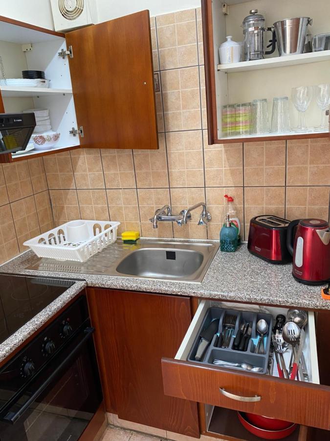 Central, By Sea, Seaview, Renovated 1 Bedroom Flat Larnaca Exterior photo